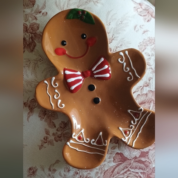 Publix Other - Gingerbread Man Plate